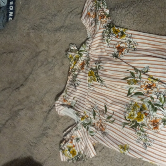 Dress - Picture 3 of 3